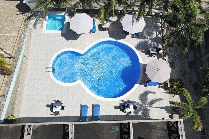 Hotel 74 of 102