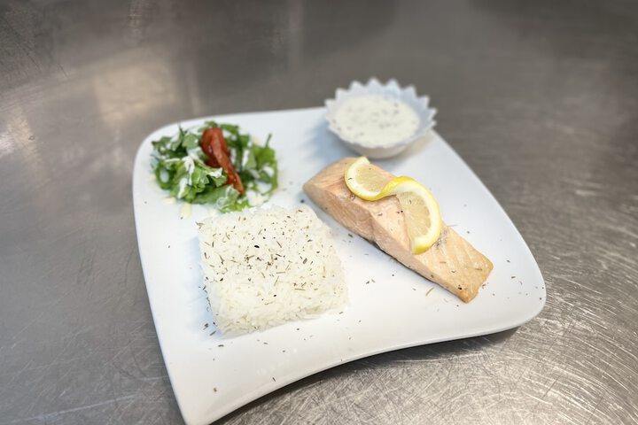 Dining 36 of 84