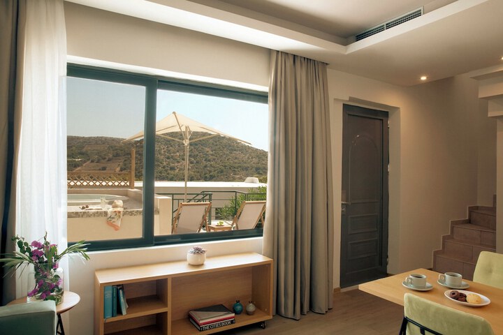 Room 14 of 159