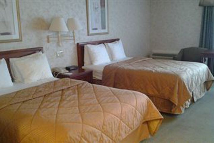 Room 10 of 38