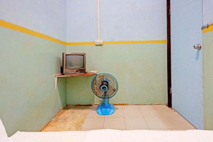 Room 16 of 27