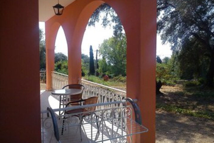 Terrace/Patio 13 of 14
