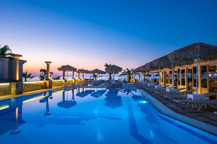 Pool Hotel