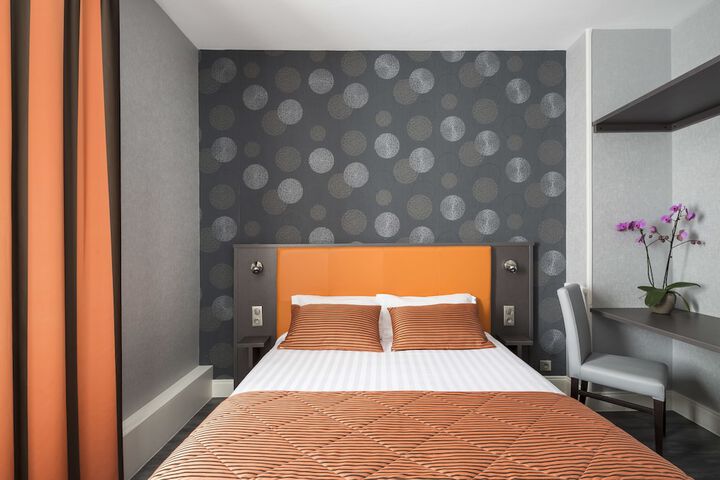 Room 20 of 39