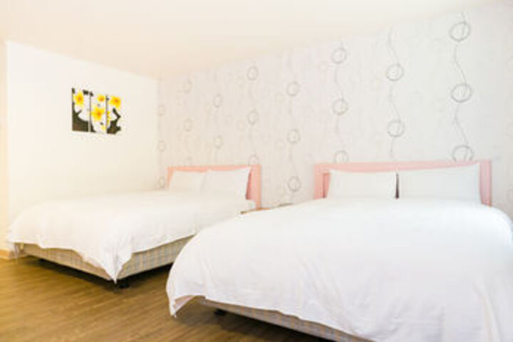 Room 21 of 49