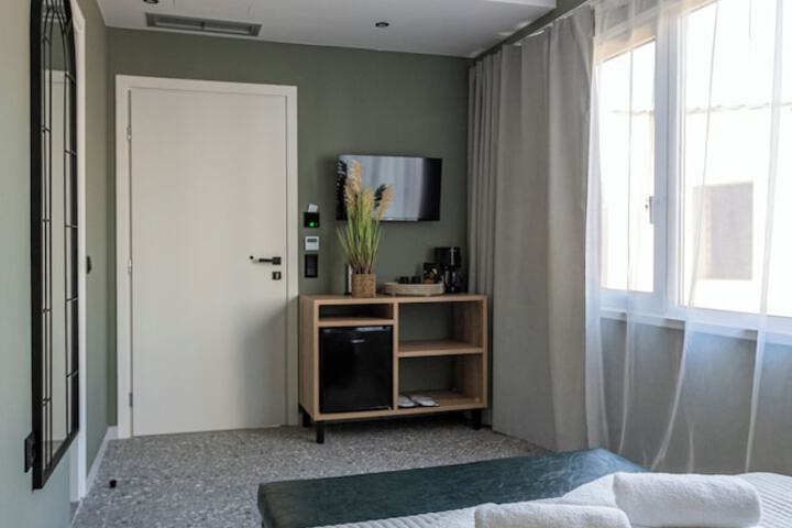 Room 57 of 100
