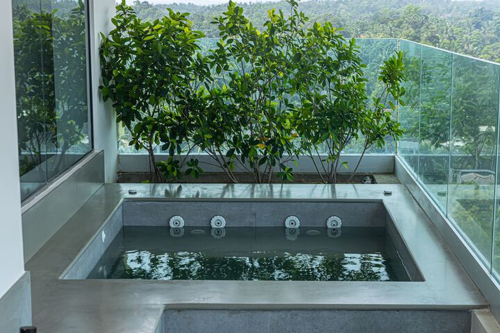 Pool 23 of 43