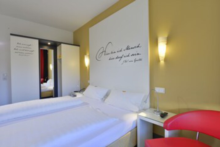 Room 60 of 71