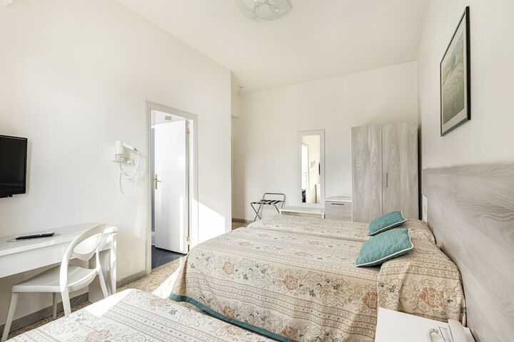Room 47 of 181
