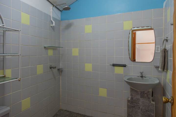 Room 75 of 97