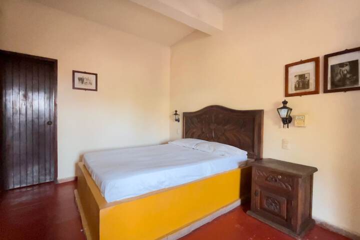 Room 6 of 19