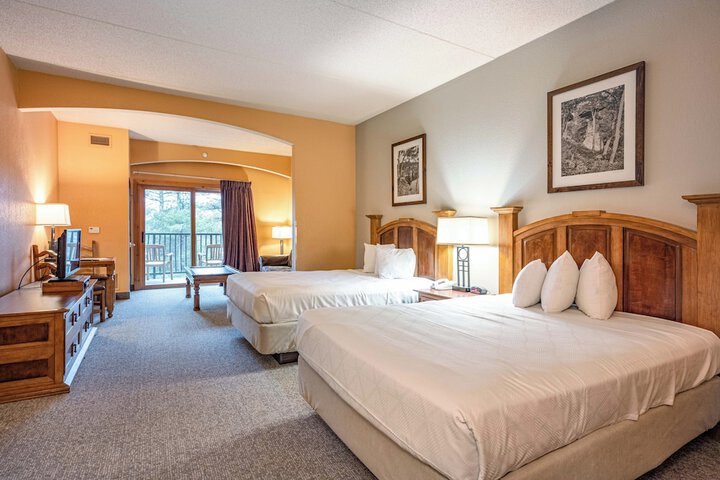 2 Queen Beds Mobility Accessible Villa Golf View (9 of 68)