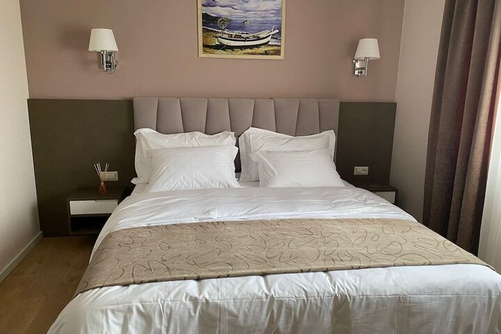 Room 33 of 113