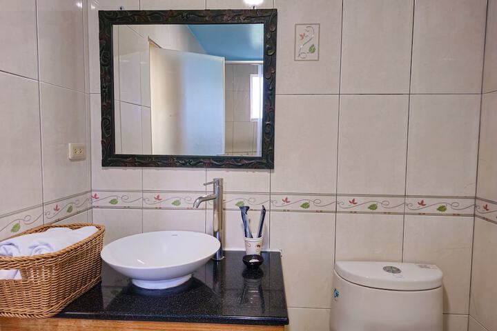 Room 44 of 81