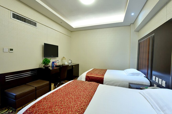 Room 6 of 29