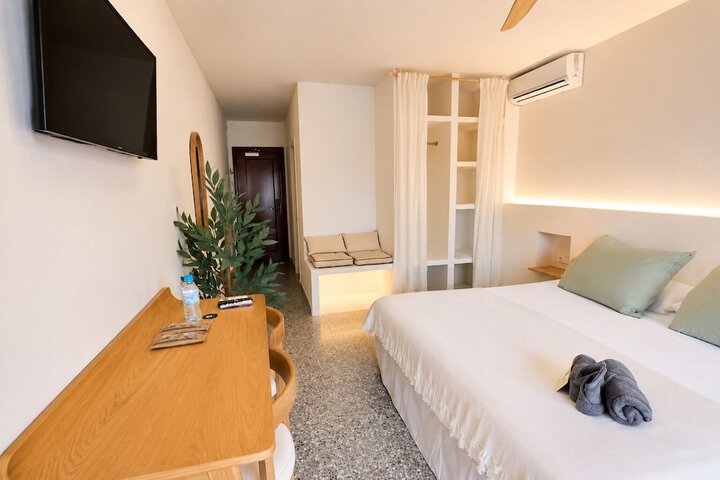 Room 6 of 29