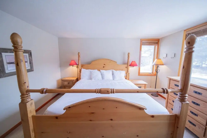 Room 3 of 22
