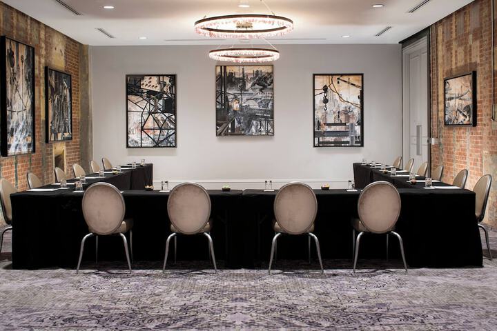 Meeting facility