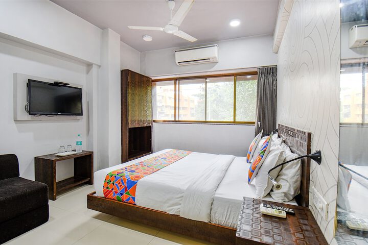 Room 15 of 27