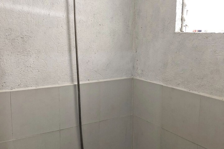 Room 27 of 44