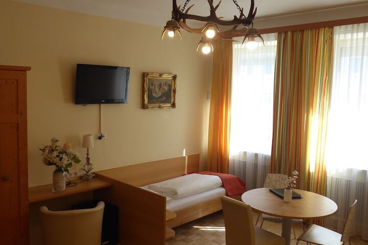 Room 11 of 56