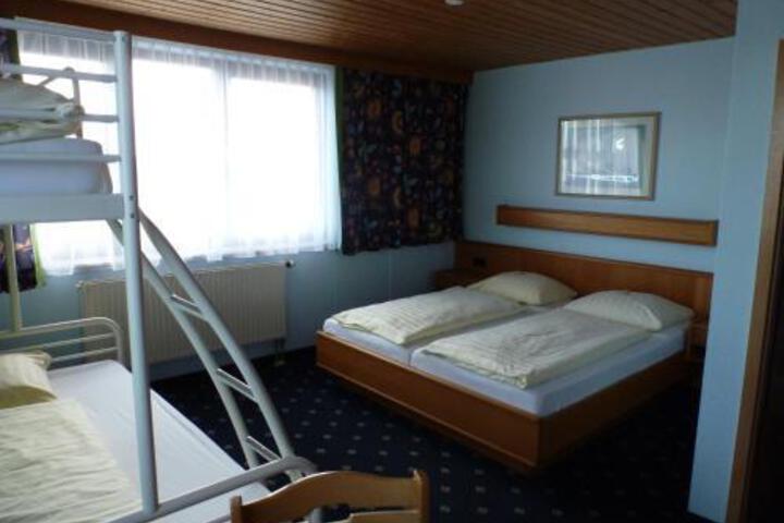 HOTEL DIE GLASKUPPEL
