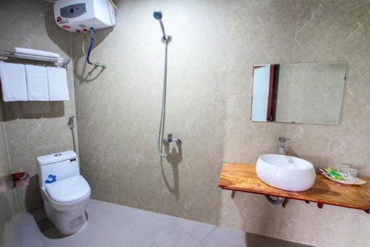 Room 30 of 40