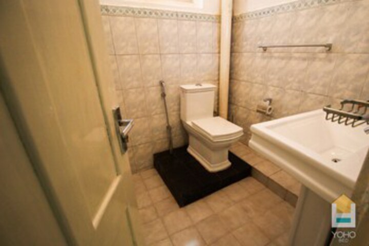 Room 2 of 24