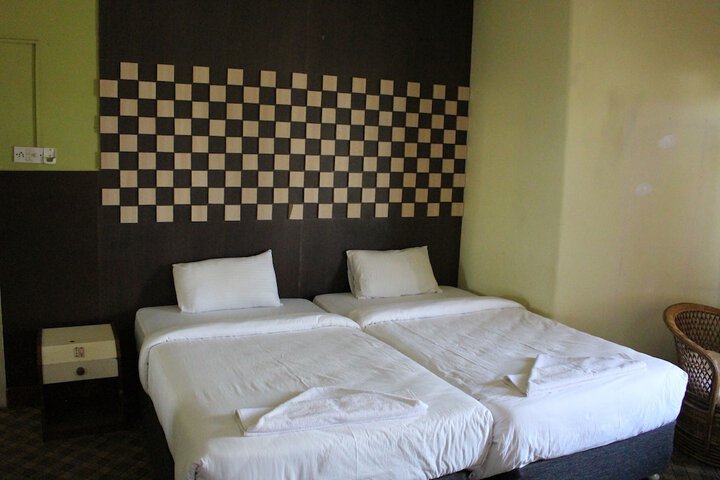 Room 25 of 61