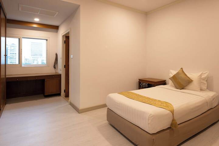 Room 18 of 67