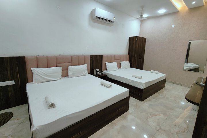 Room 10 of 41