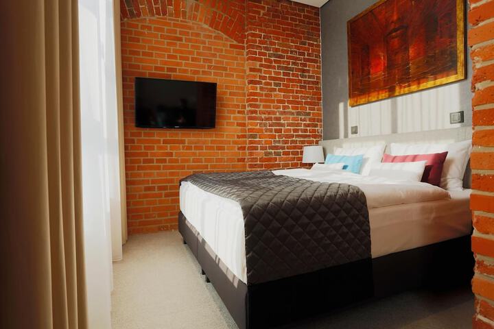 Room 14 of 64