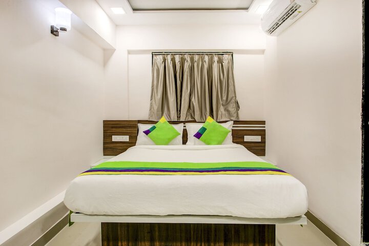 Room 10 of 45