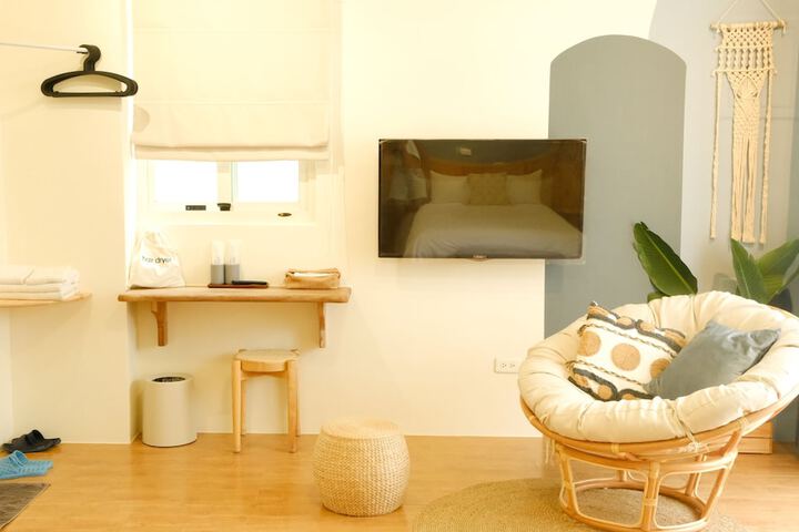 Room 4 of 57