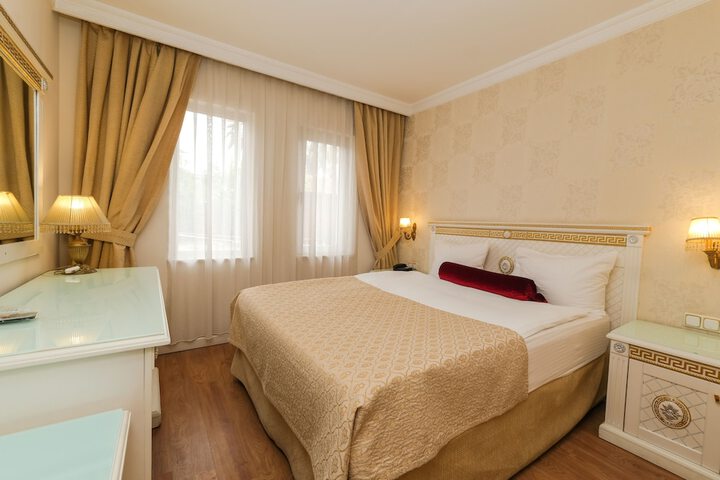 Room 48 of 93