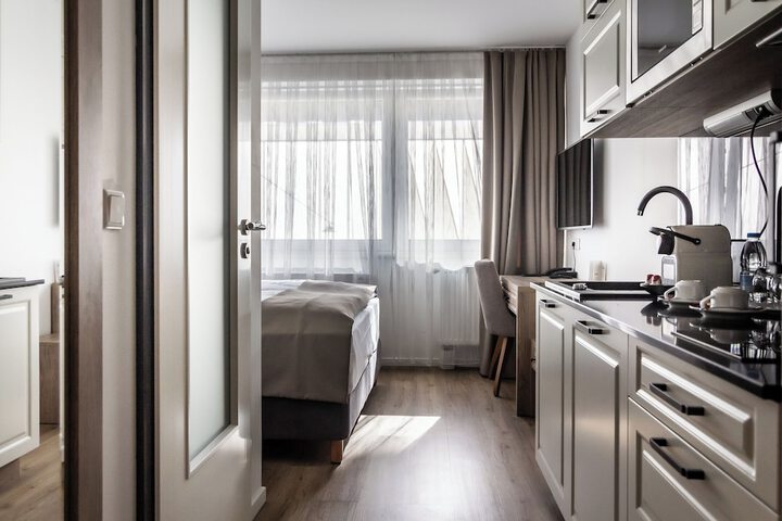 Room 10 of 45