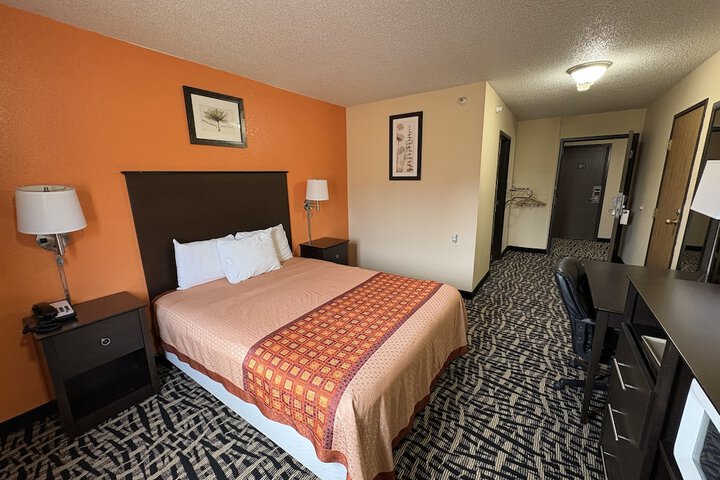 Room 35 of 46
