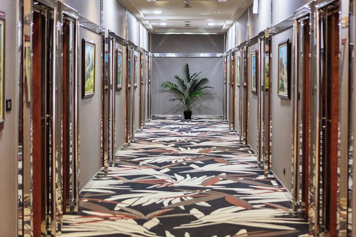 Ballroom/Hall 44 of 49
