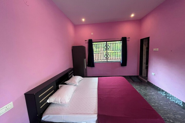 Room 5 of 15