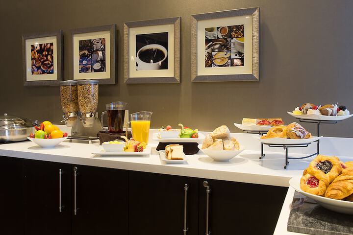 Breakfast/Coffee Service 22 of 29