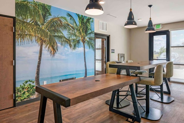 Breakfast area