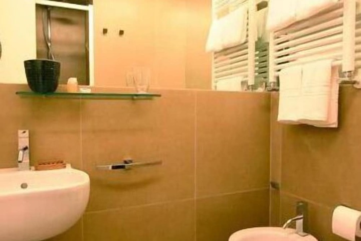 Clean Restrooms