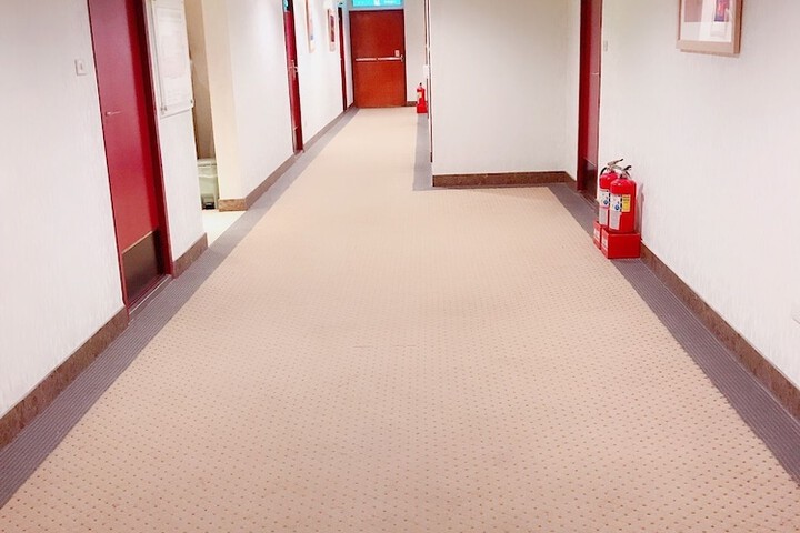 Ballroom/Hall 30 of 40