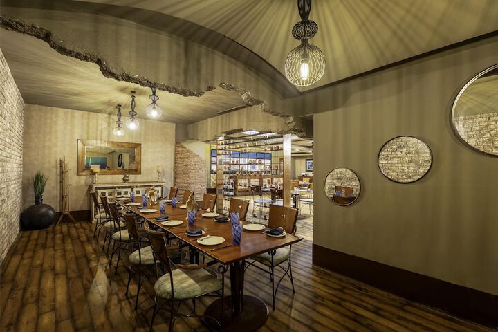 Dining 52 of 132