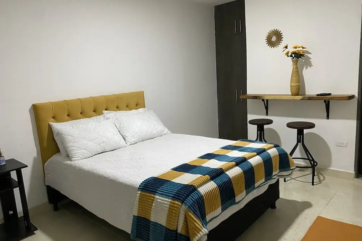 Room 2 of 11