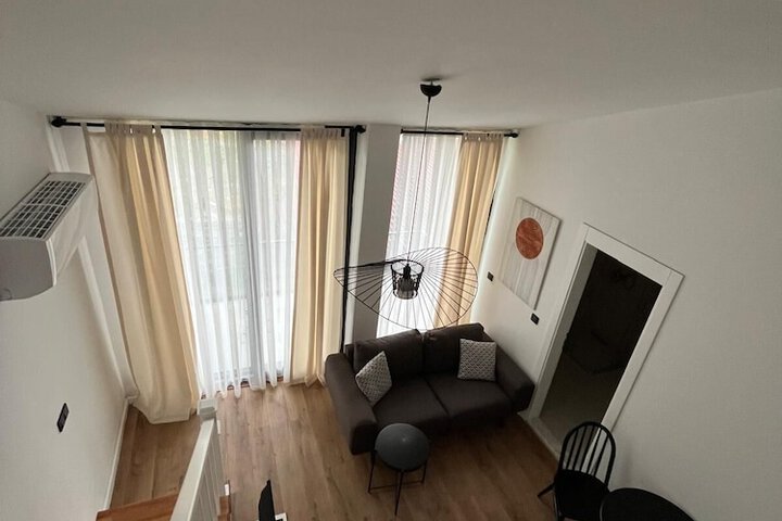 Room 10 of 70