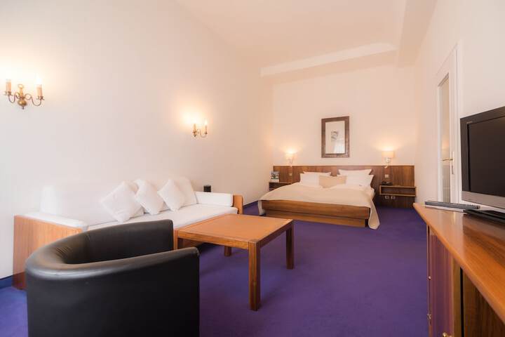 Room 14 of 51