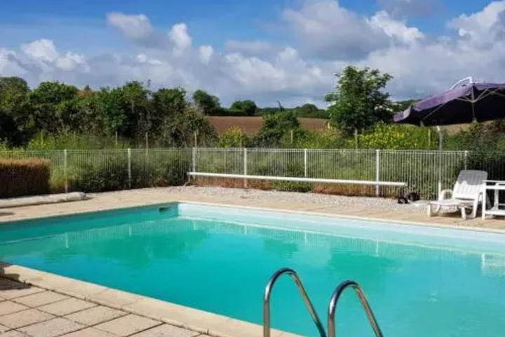 Pool 11 of 19