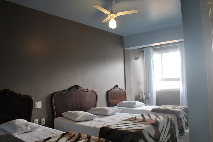 Room 13 of 36