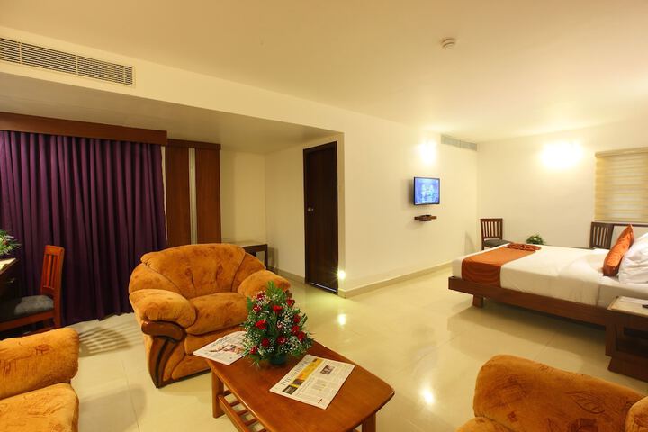 Room 8 of 37